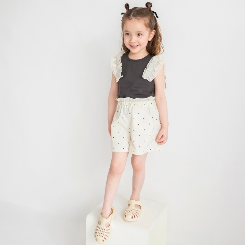 チャコールグレー