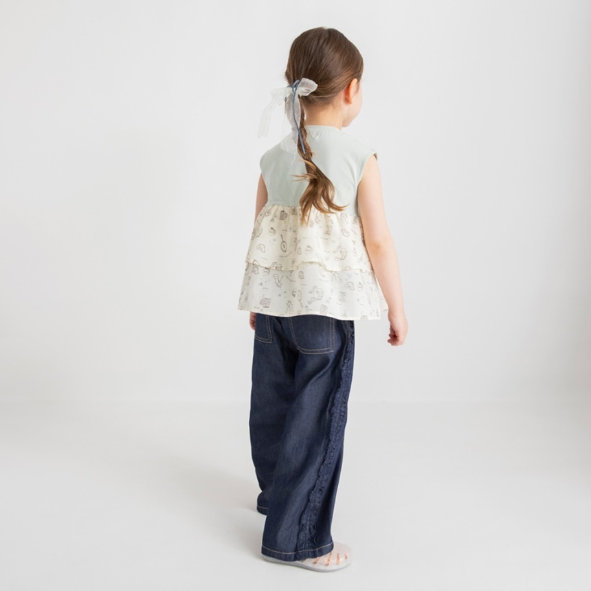 ライトグリーン