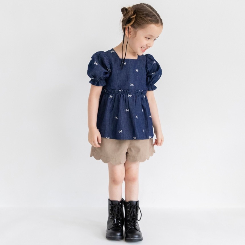 ネイビーブルー