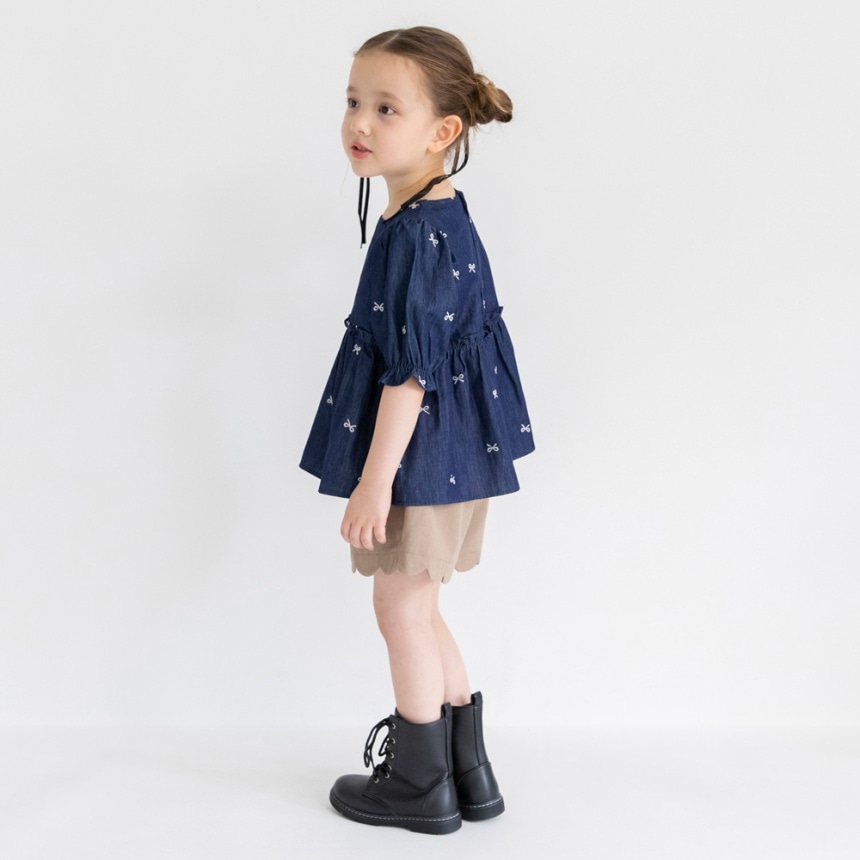 ネイビーブルー