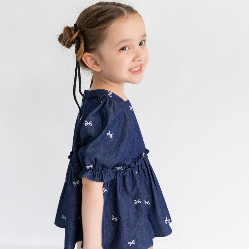 ネイビーブルー