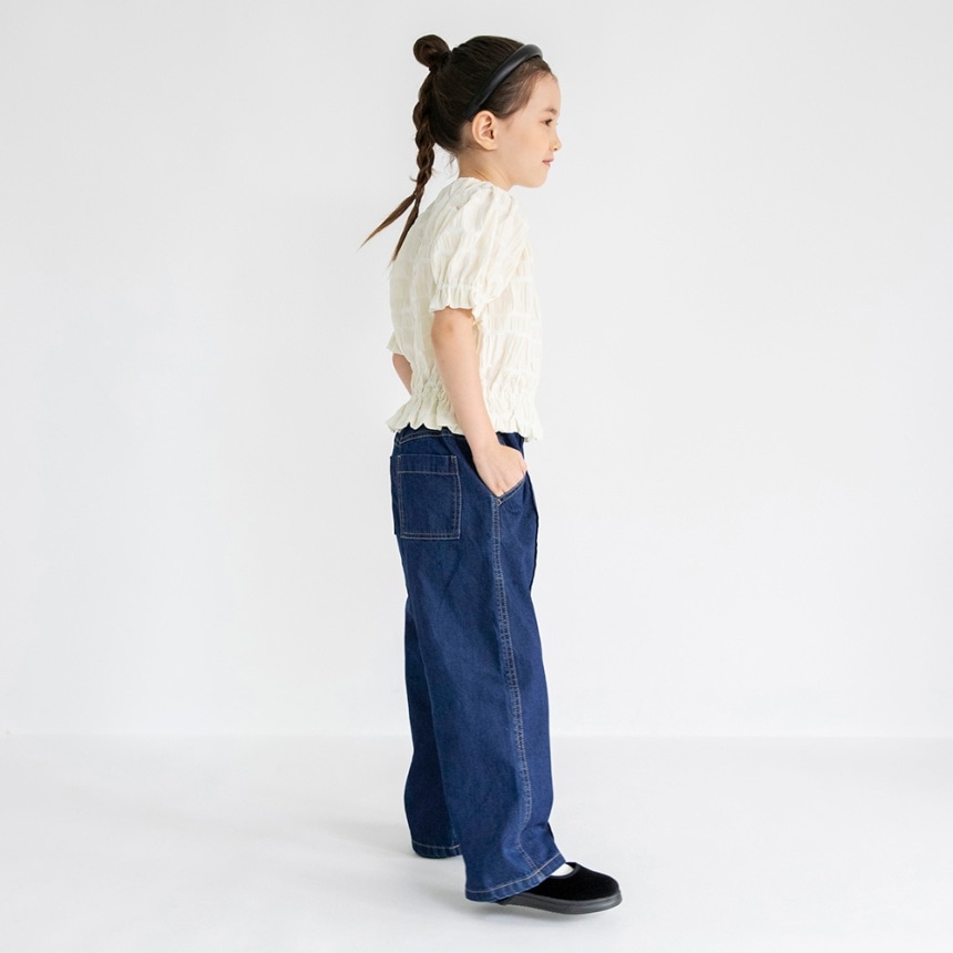 ネイビーブルー