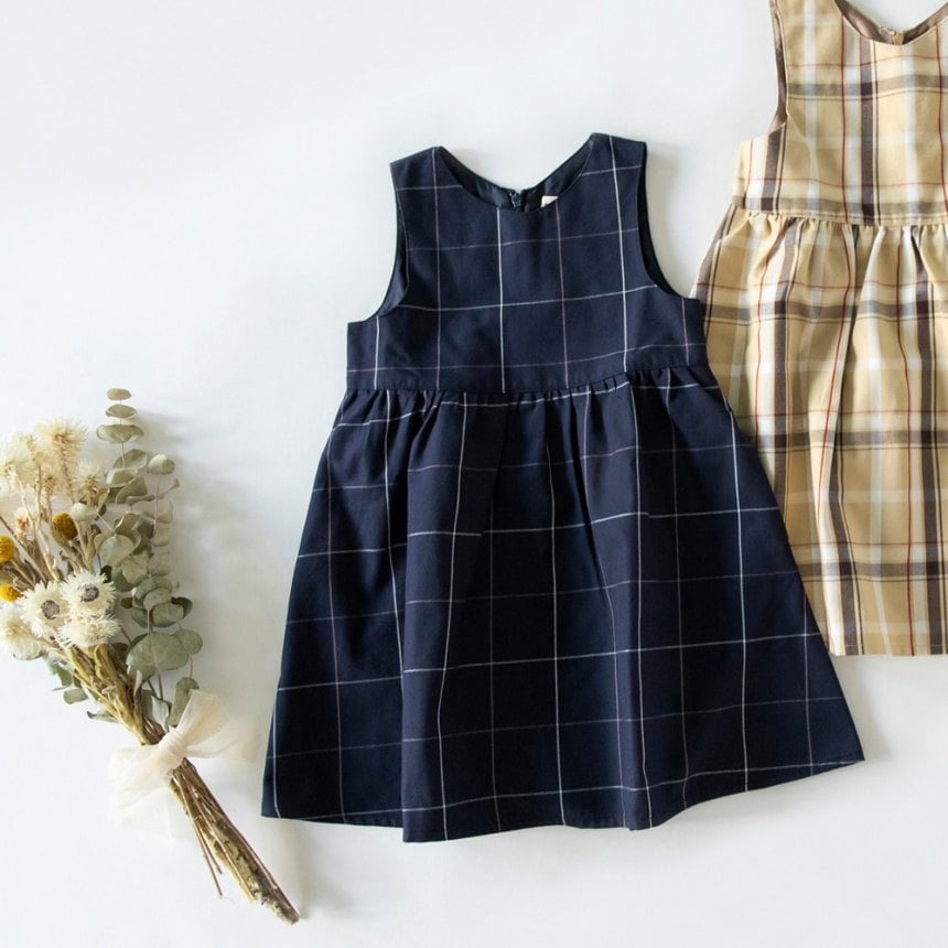 ネイビーブルー