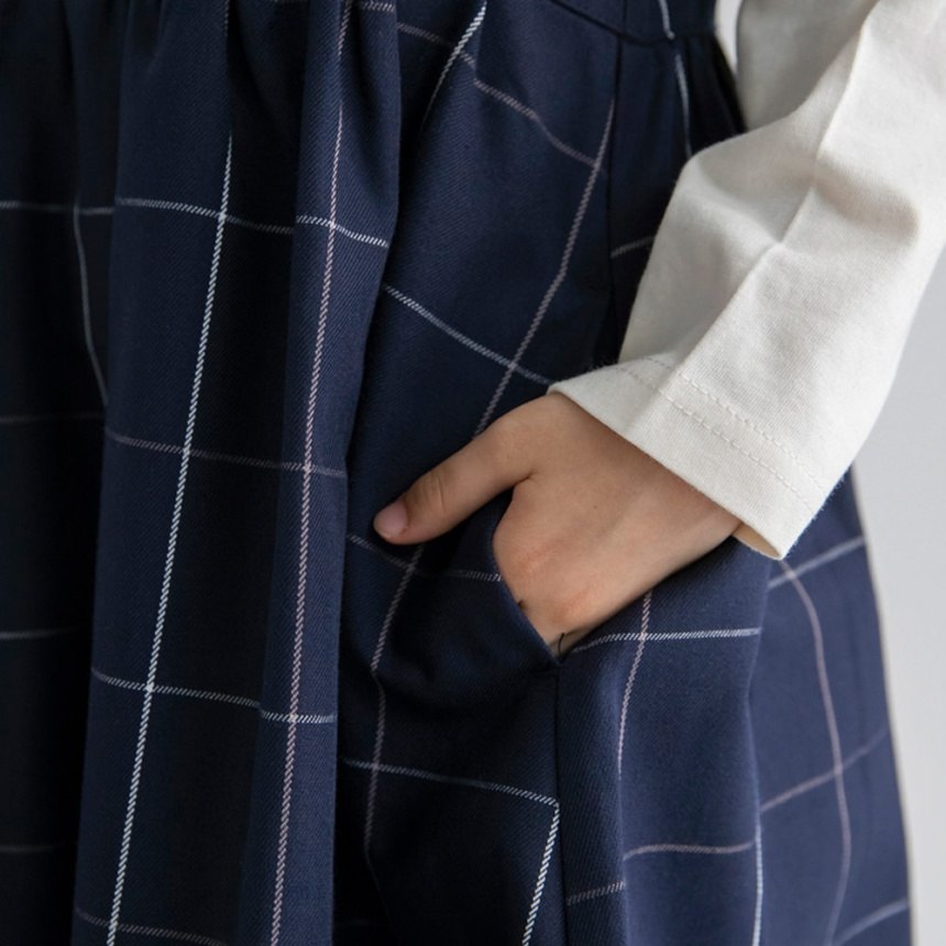 ネイビーブルー