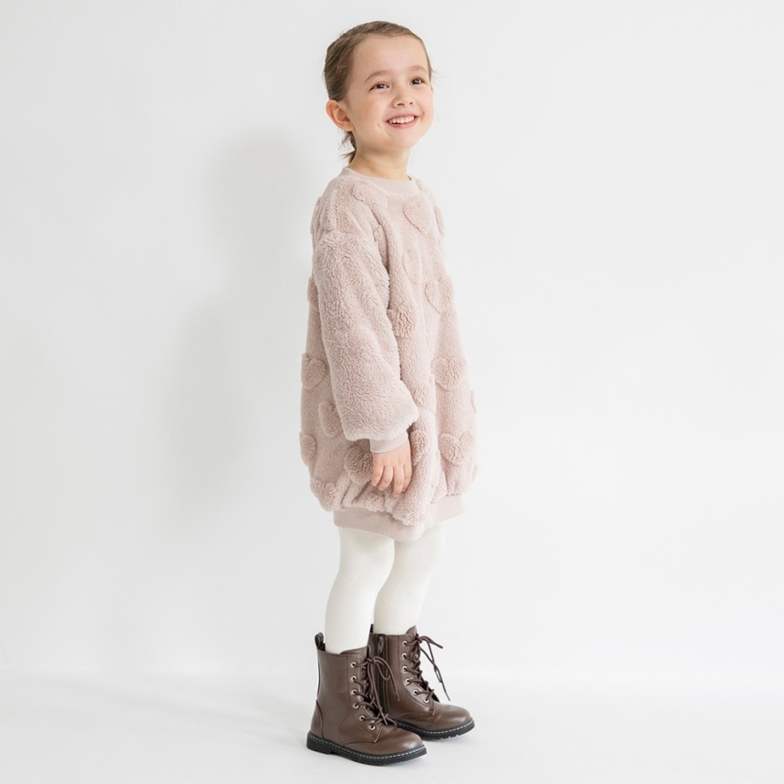 ピンクベージュ