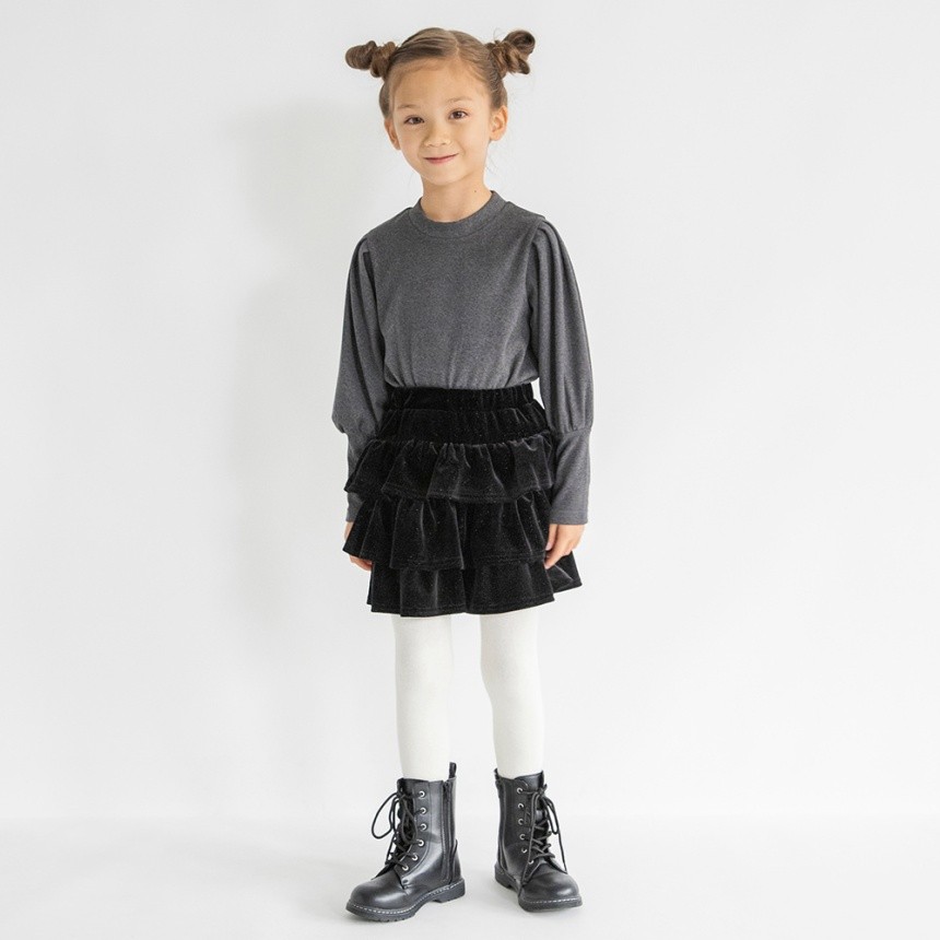 チャコールグレー