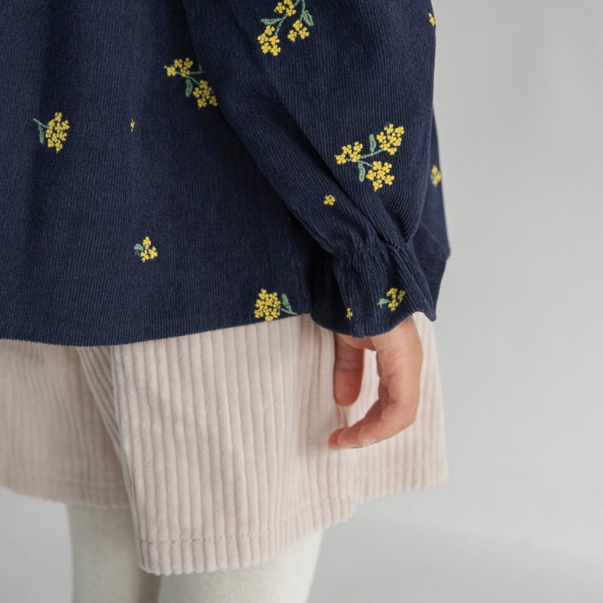 ネイビーブルー