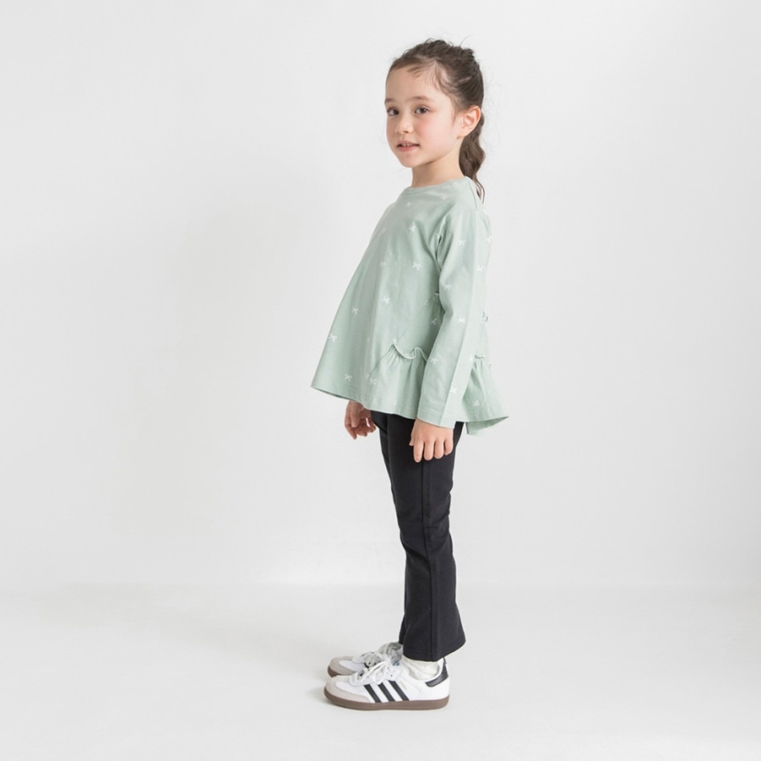 ライトグリーン