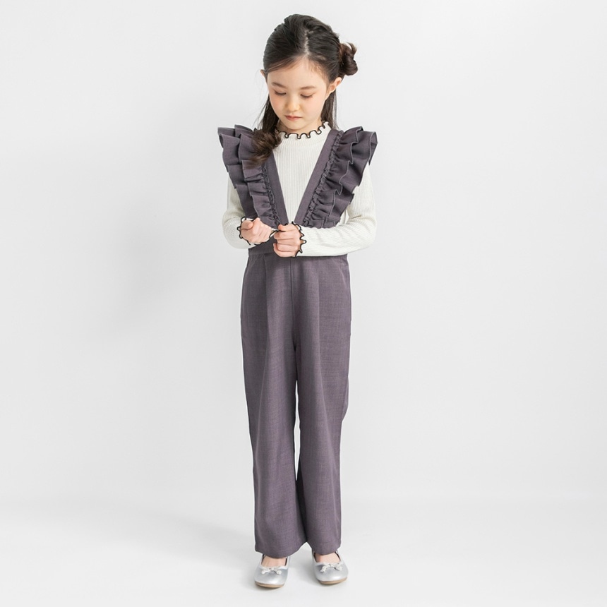 チャコールグレー