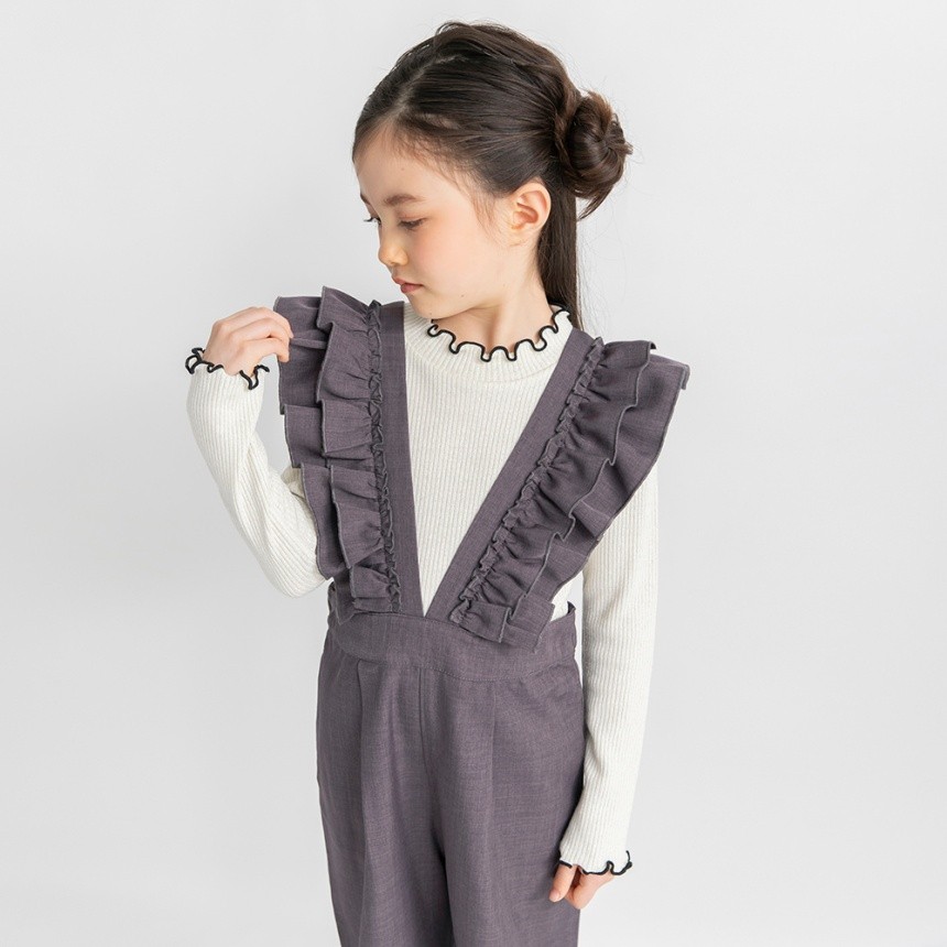 チャコールグレー