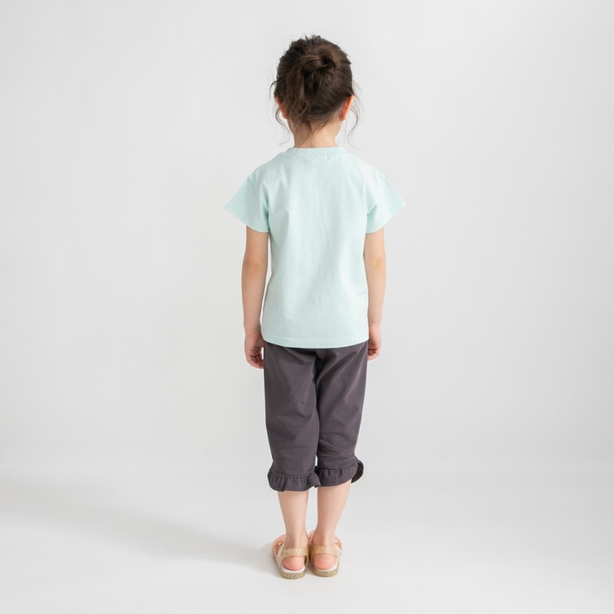 ライトグリーン