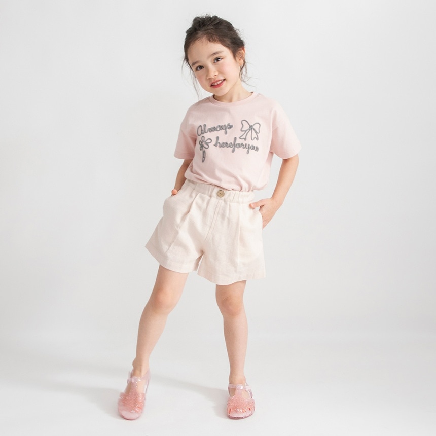 ピンクベージュ