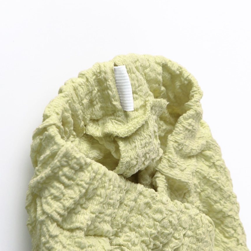 ライトグリーン