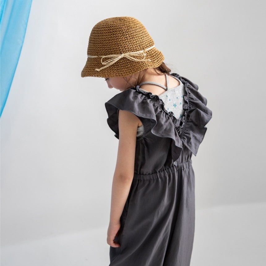 チャコールグレー