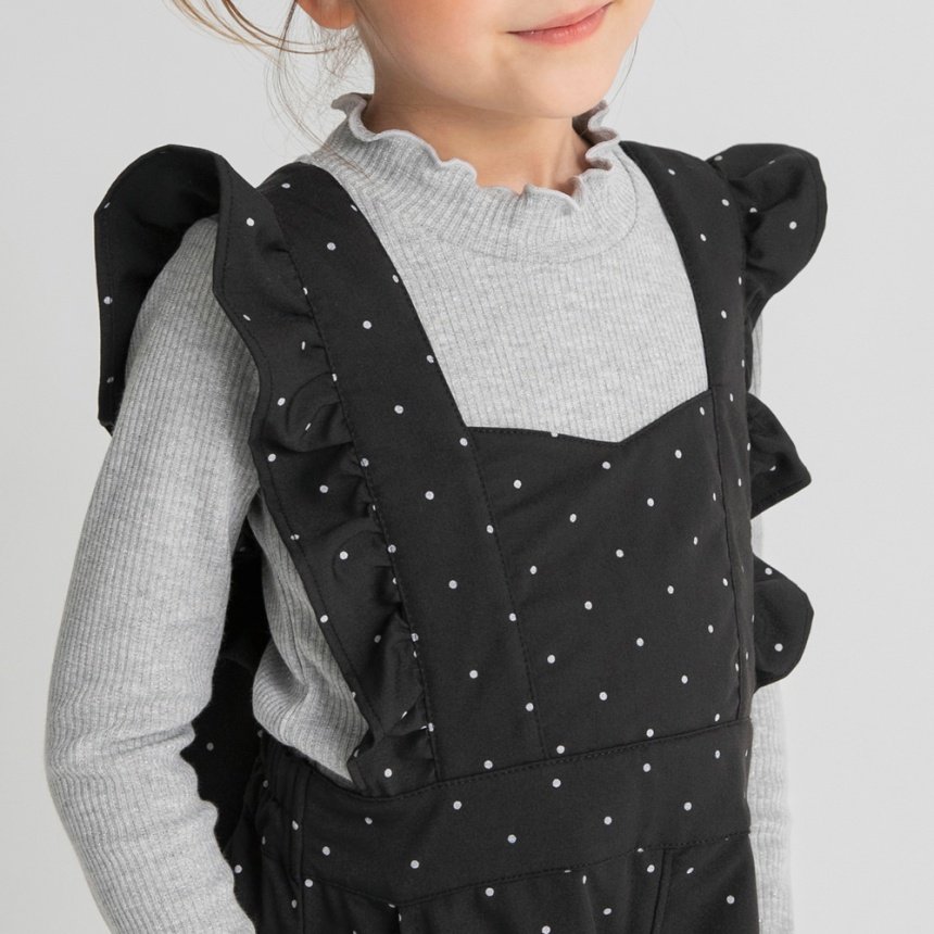 ブラック