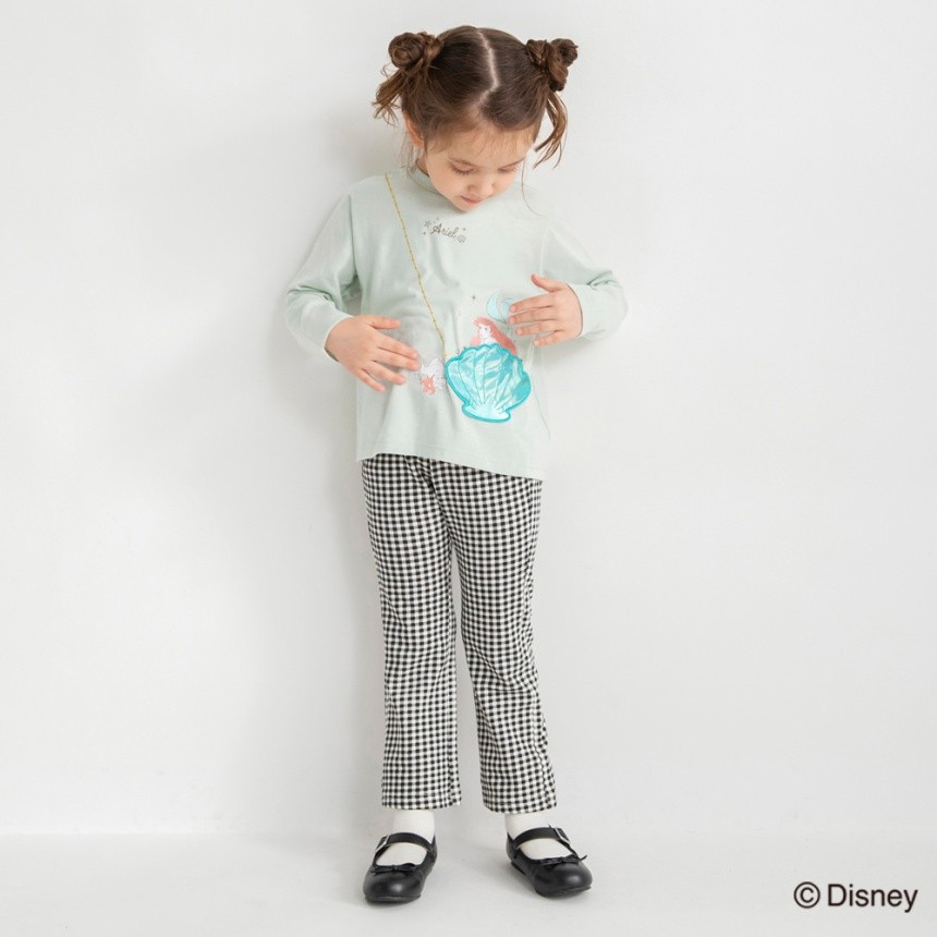 ライトグリーン