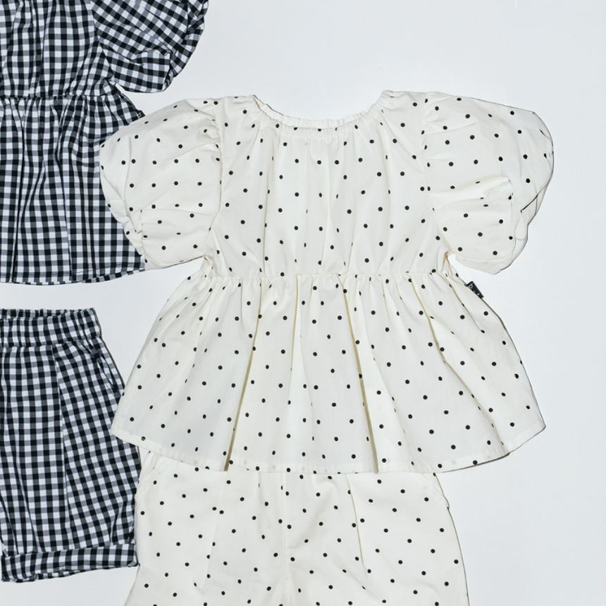 91:オフ白_ドット