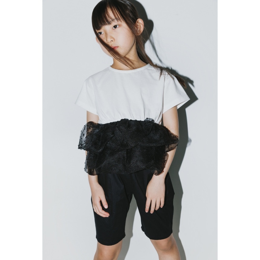 03:オフ白_黒フリル