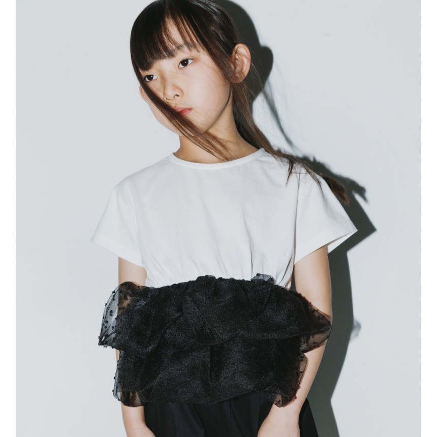 03:オフ白_黒フリル