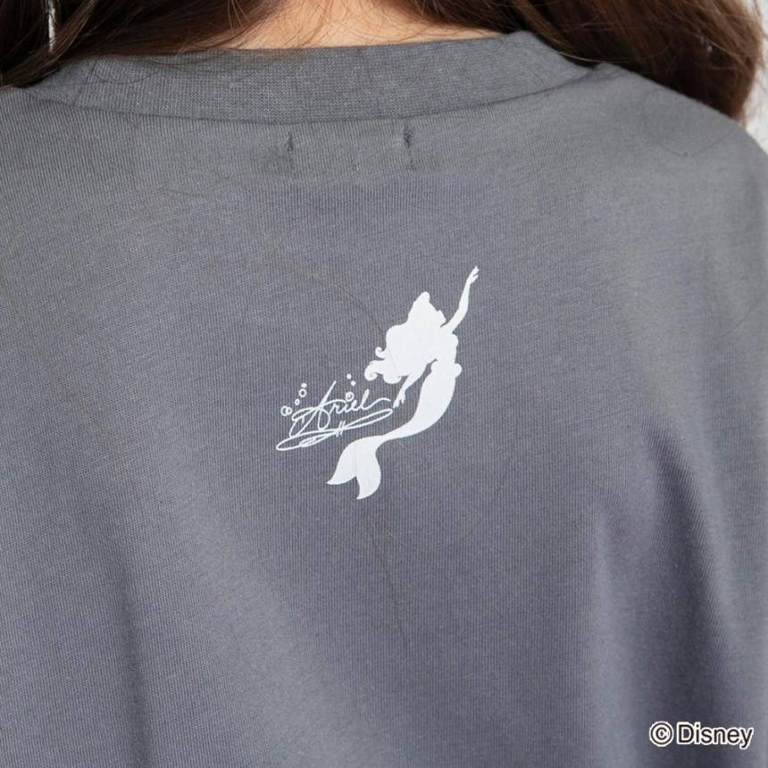 チャコールグレー