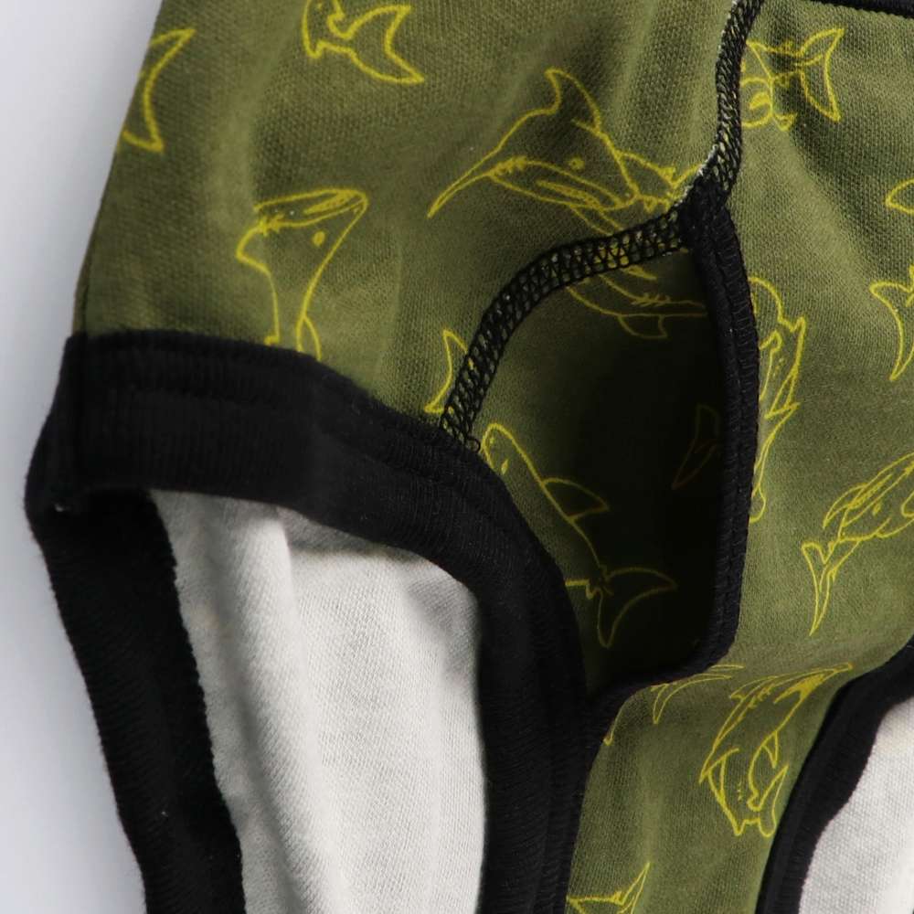 カーキグリーン