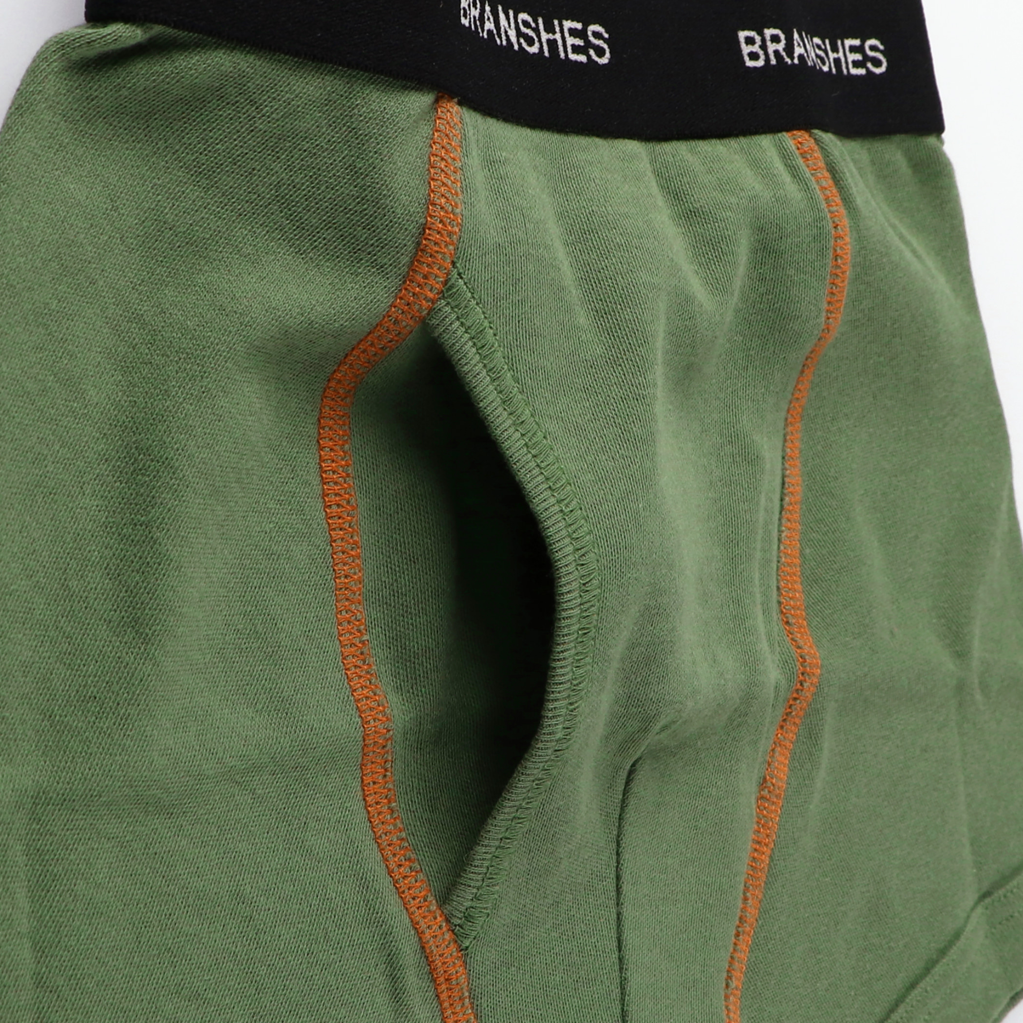 カーキグリーン