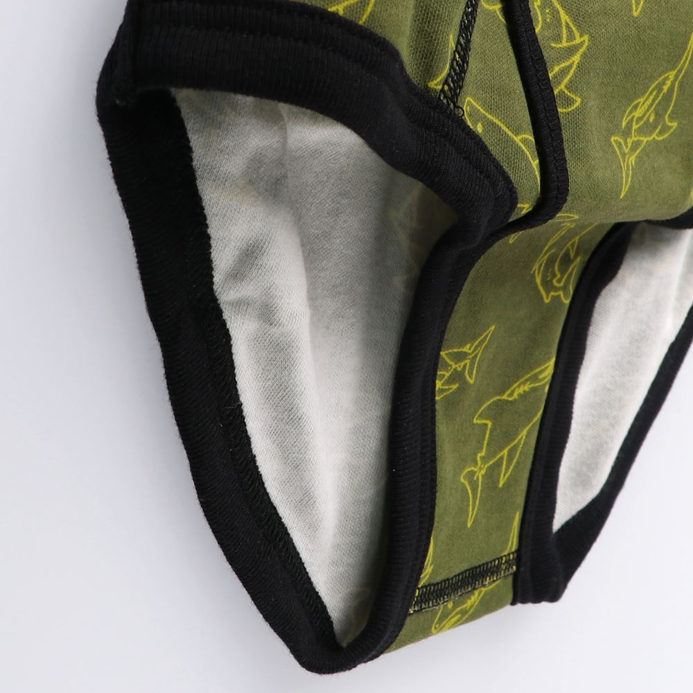 カーキグリーン