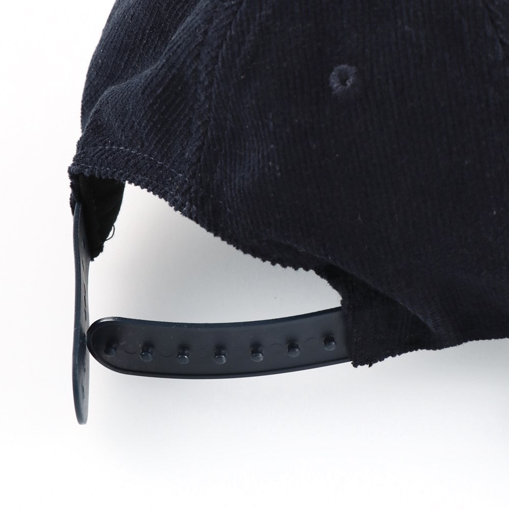 ネイビーブルー