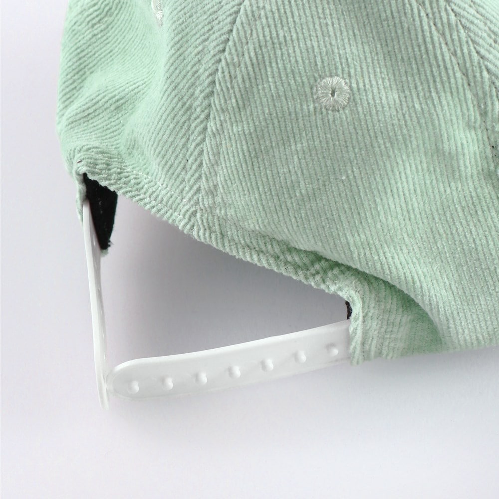 ライトグリーン