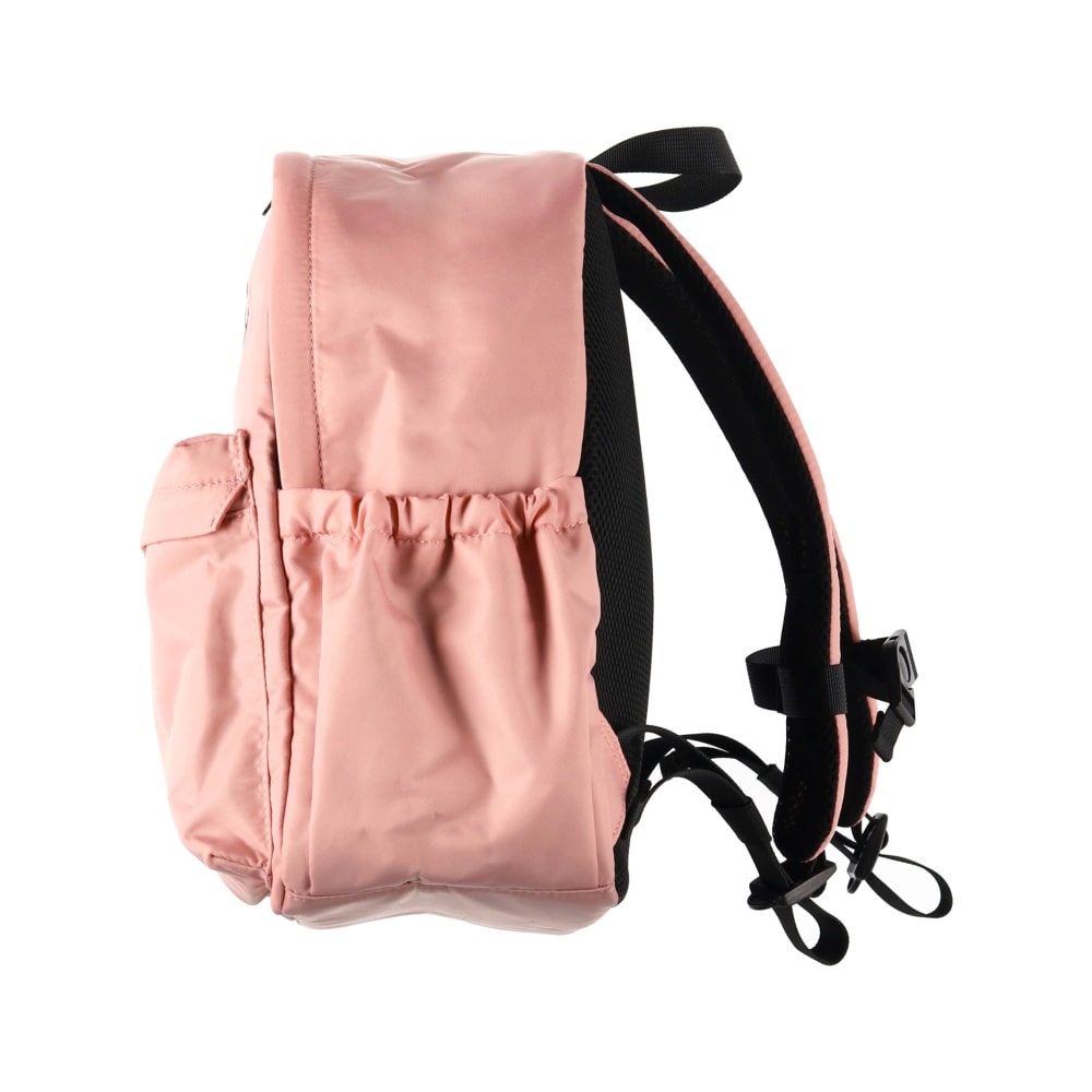 サーモンピンク