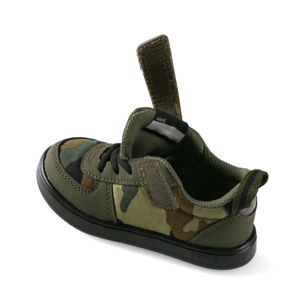 カーキグリーン