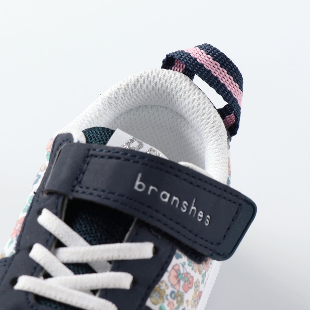 ネイビーブルー