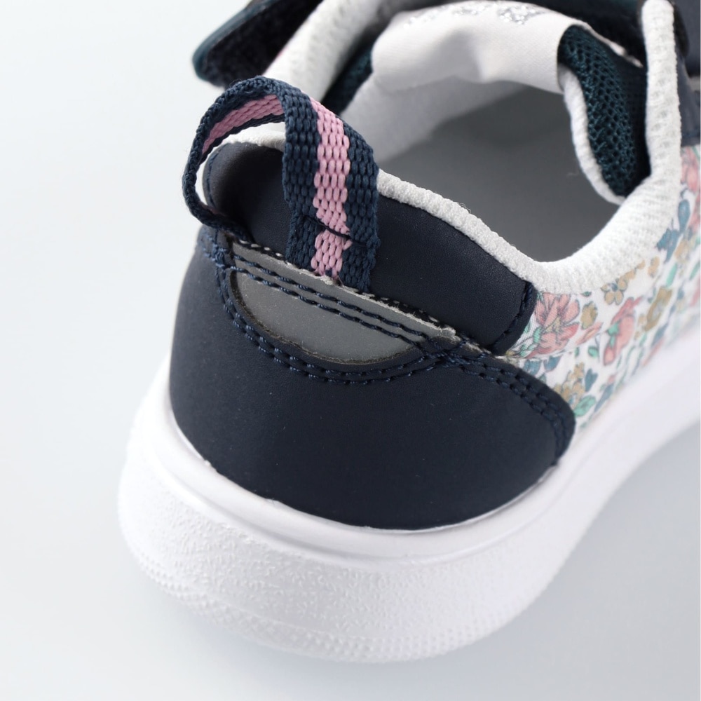 ネイビーブルー