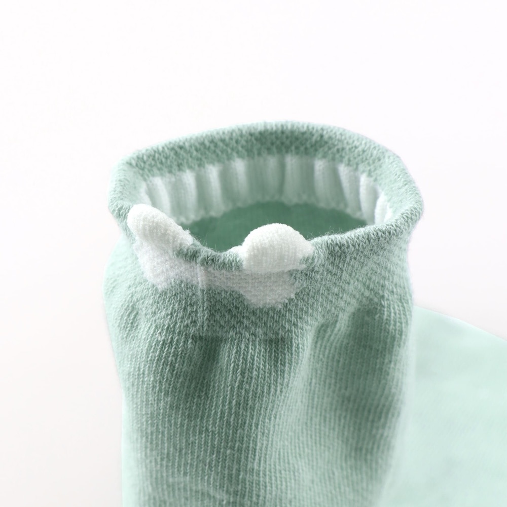 ライトグリーン