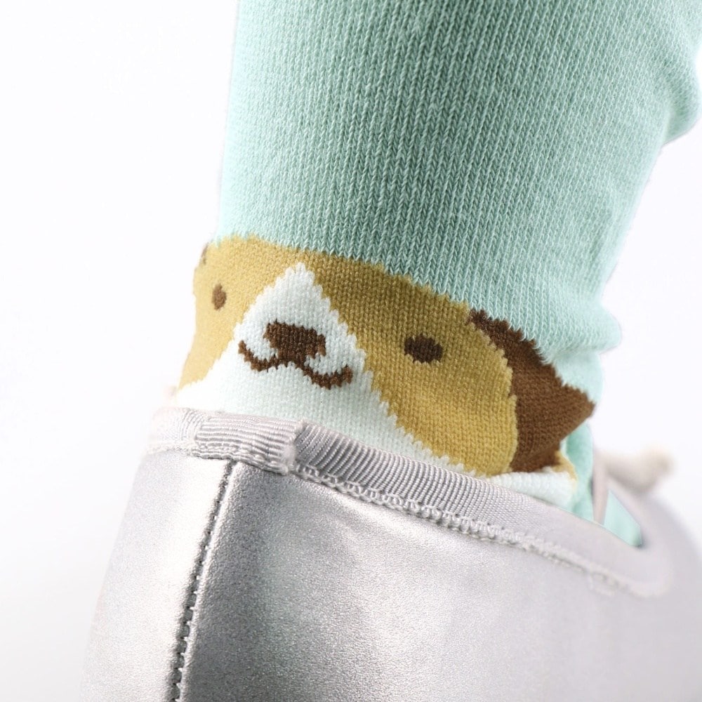 ライトグリーン