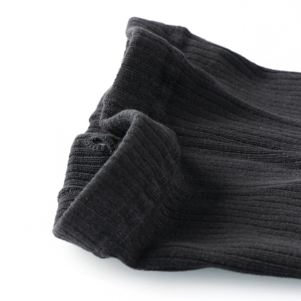 チャコールグレー