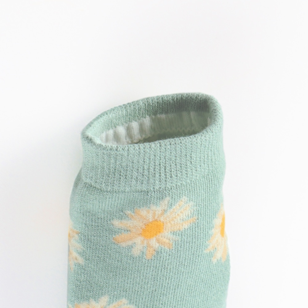 ライトグリーン