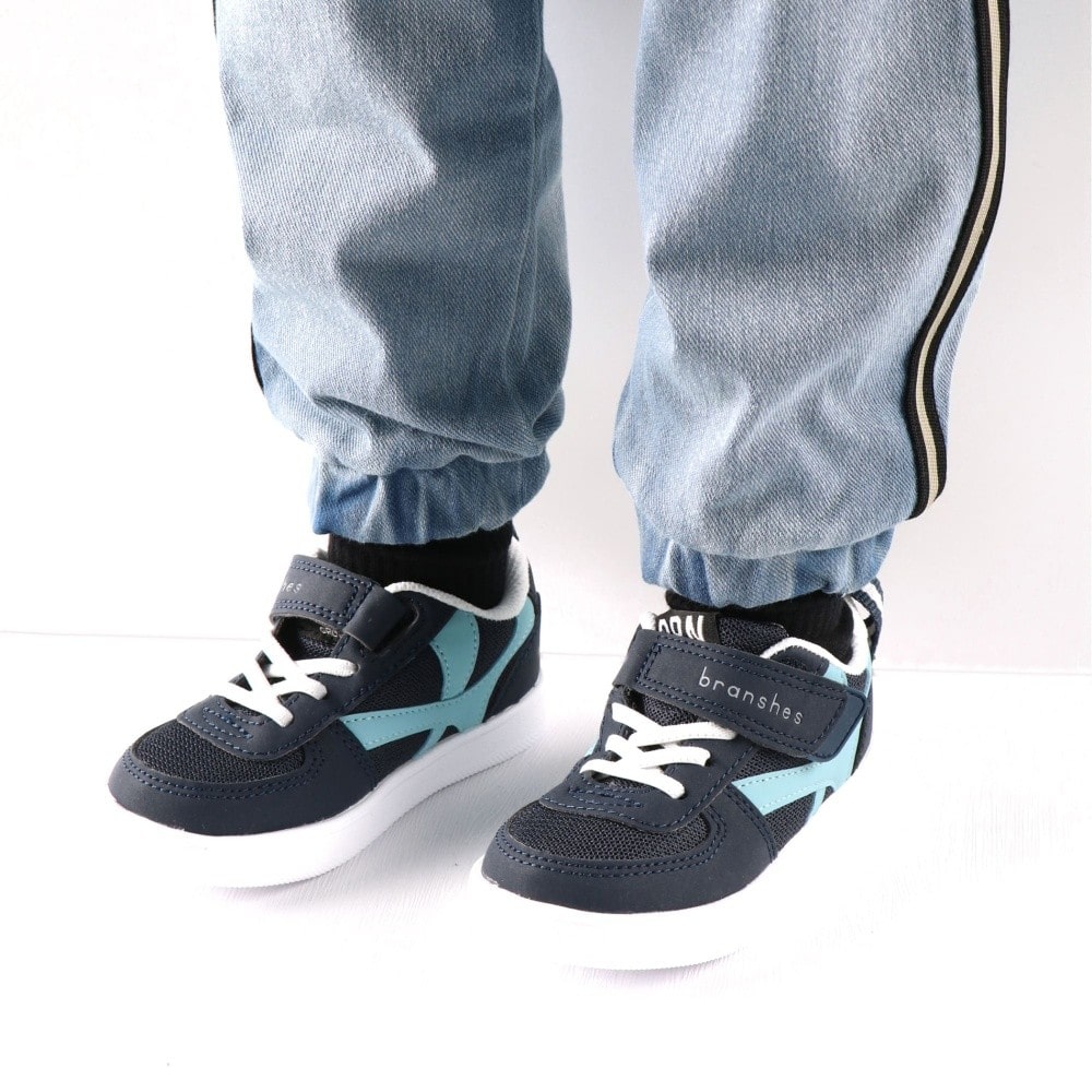 ネイビーブルー