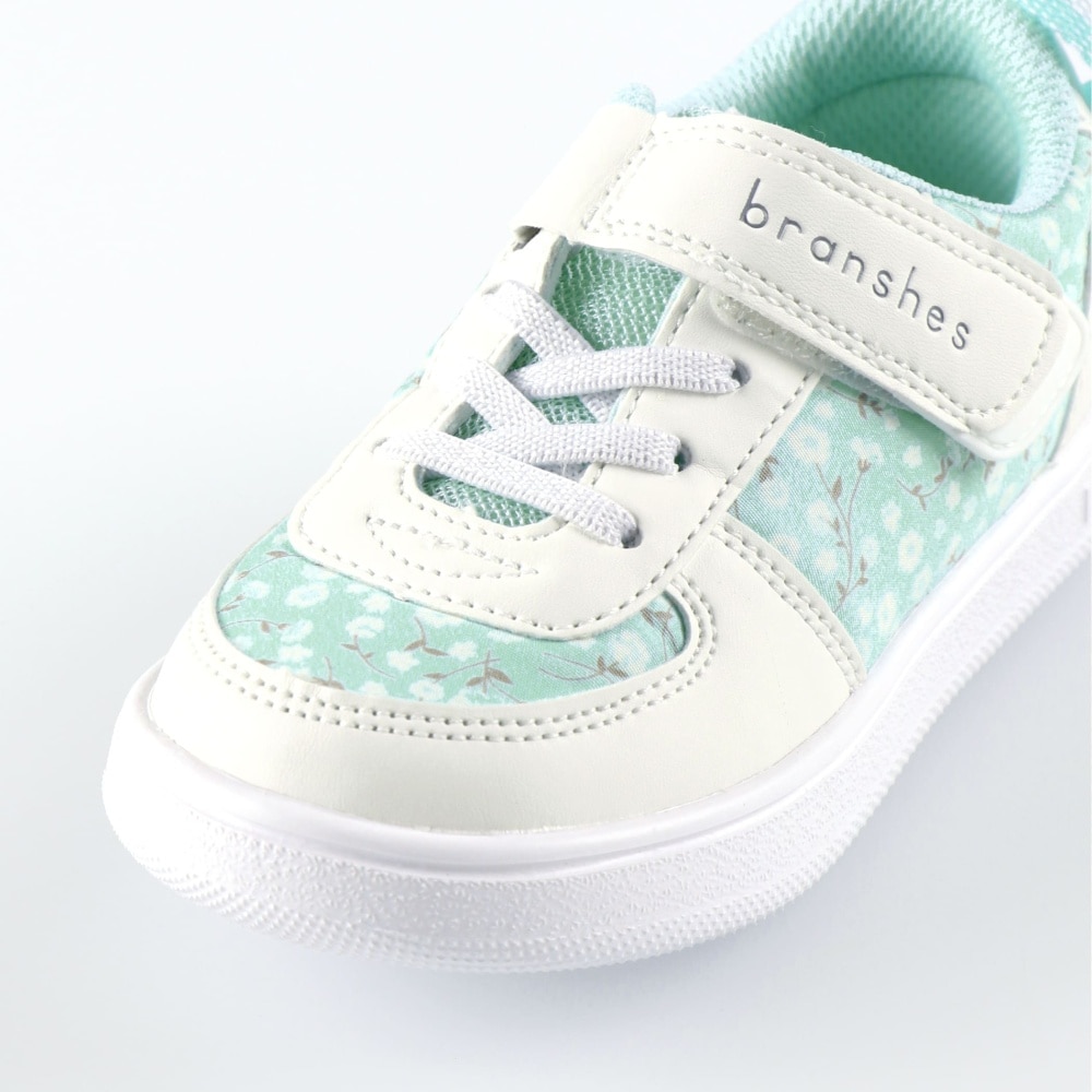 ライトグリーン