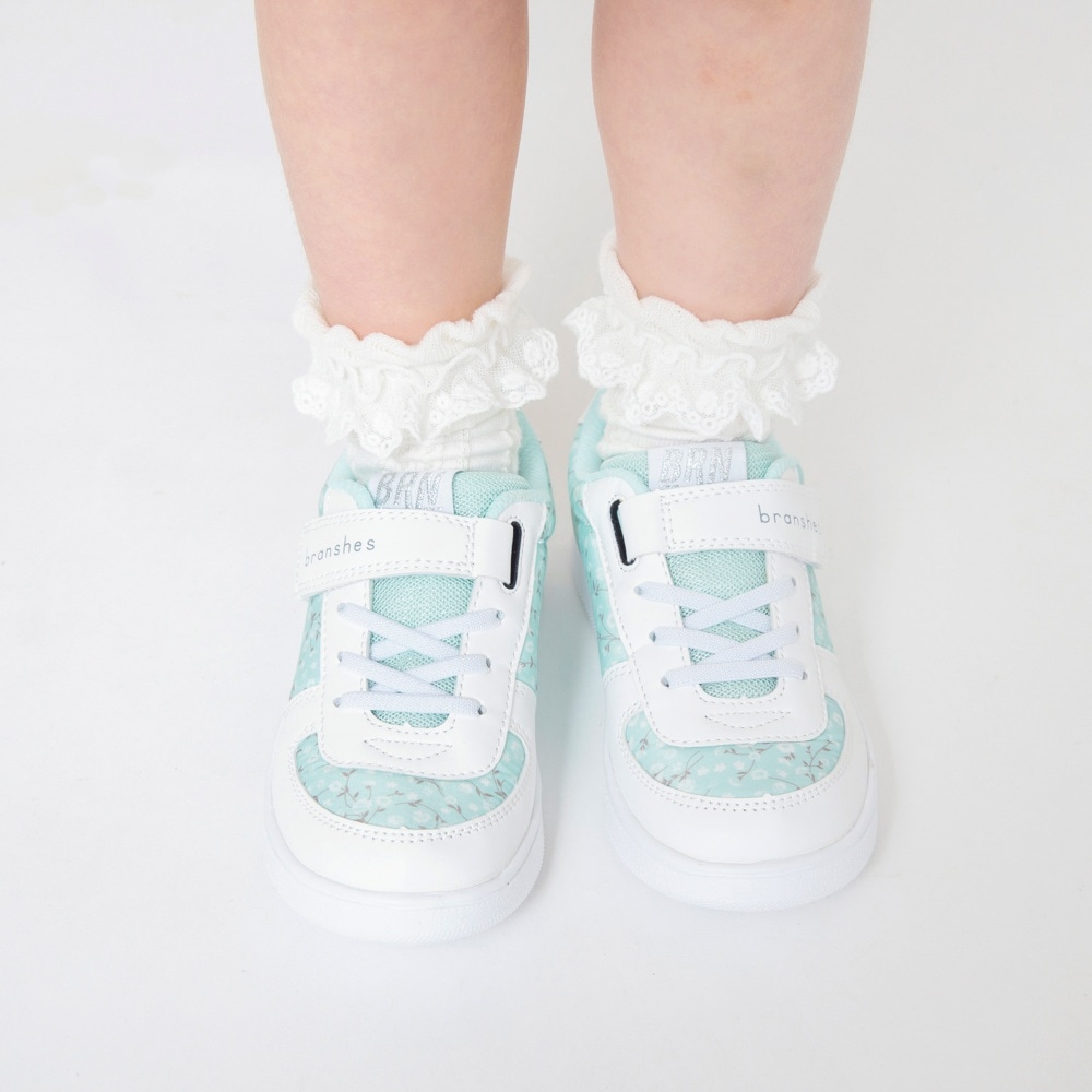 ライトグリーン