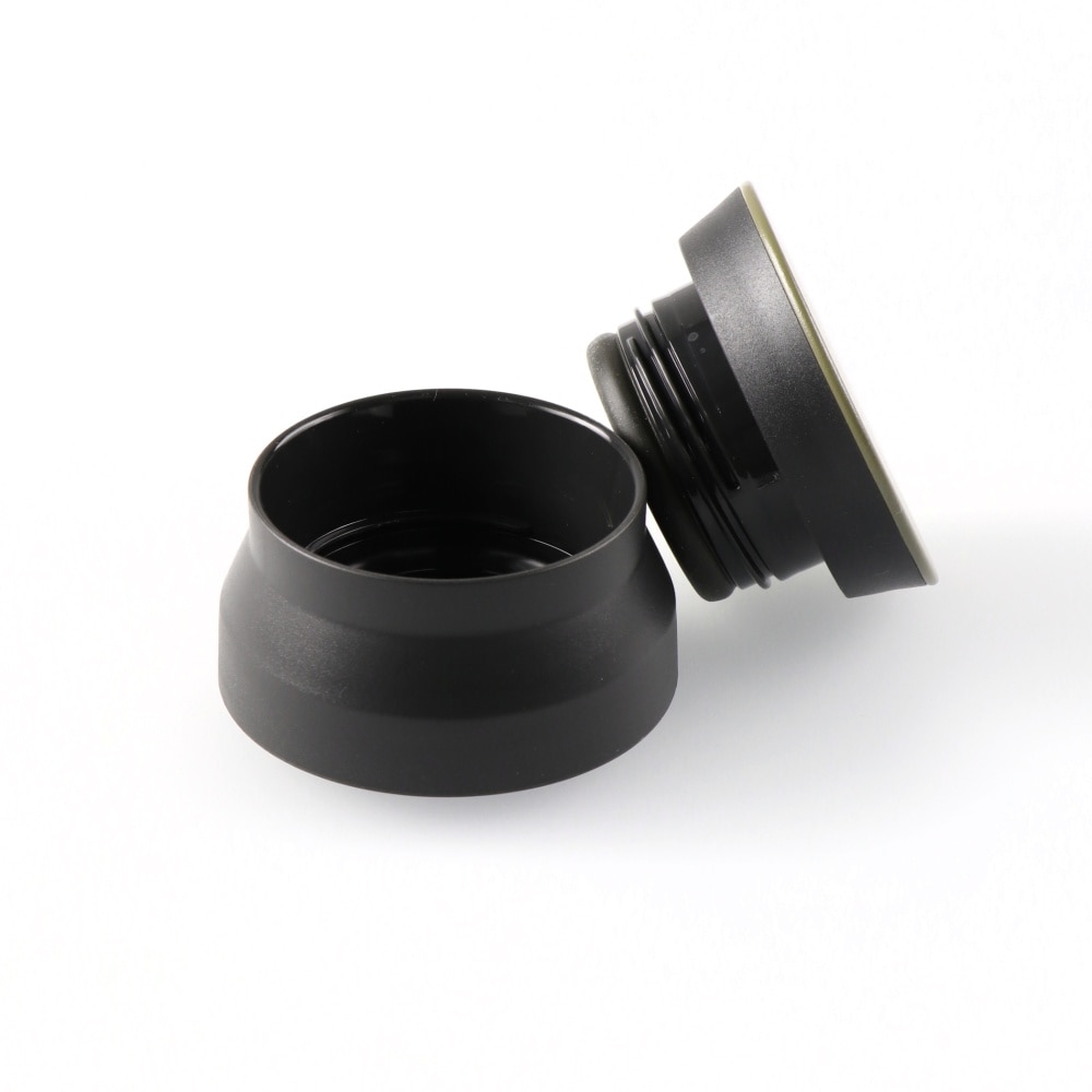 カーキグリーン