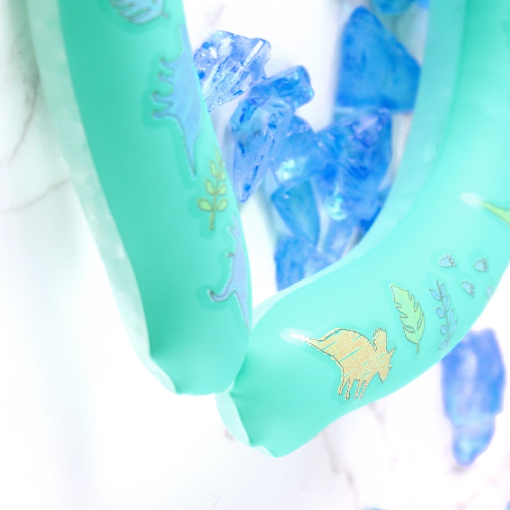 ライトグリーン