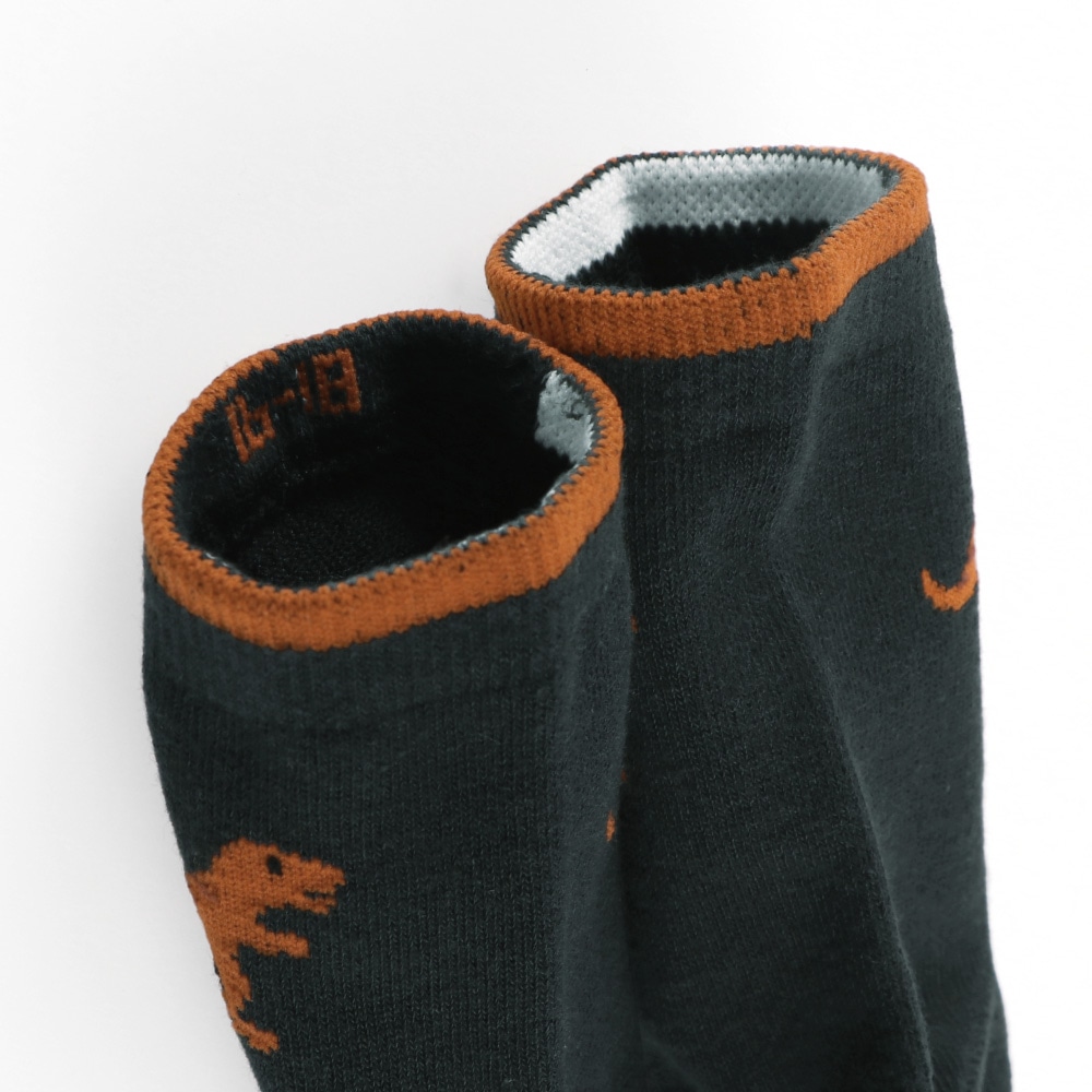 チャコールグレー