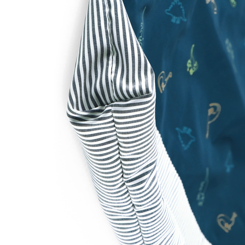 ネイビーブルー