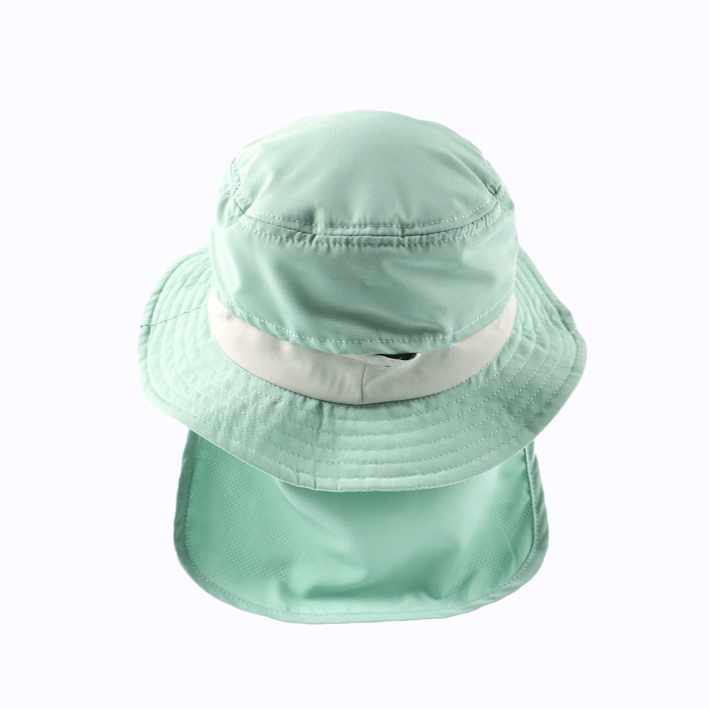 ライトグリーン