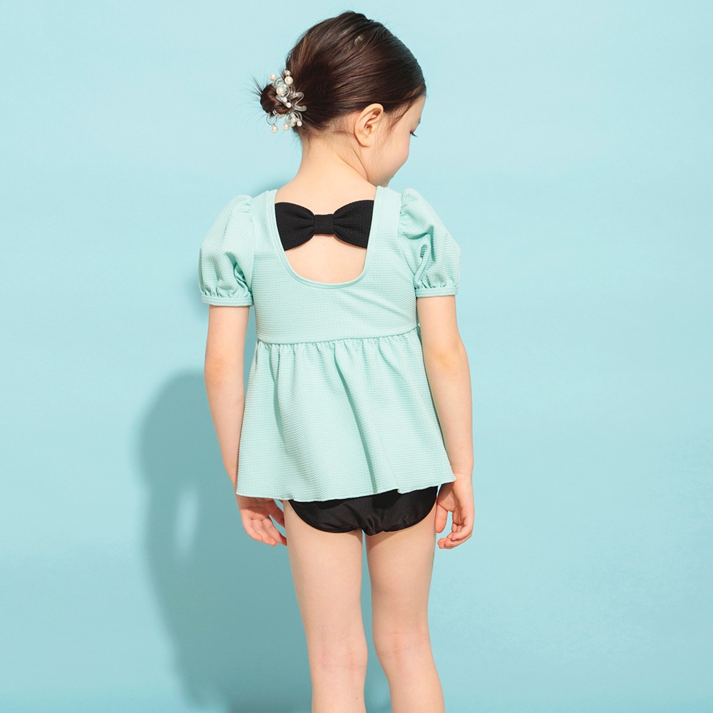 ライトグリーン