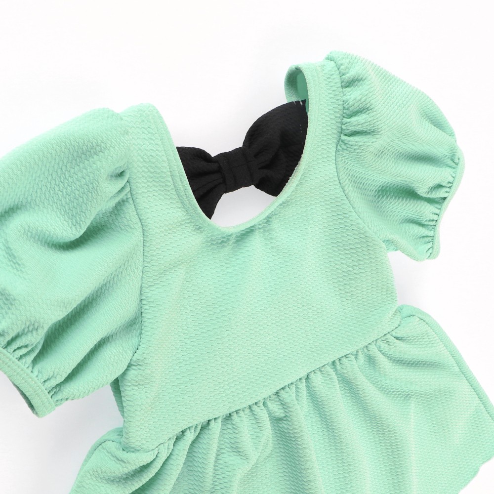 ライトグリーン