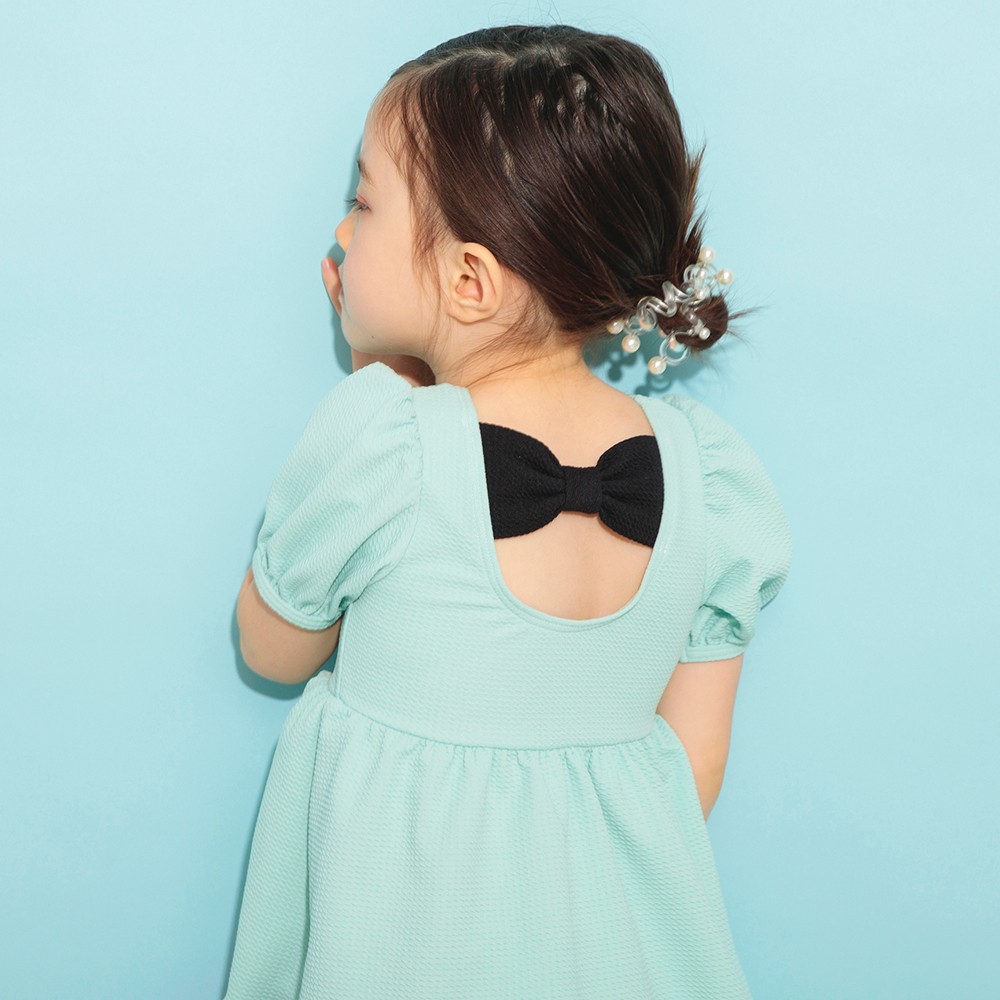 ライトグリーン