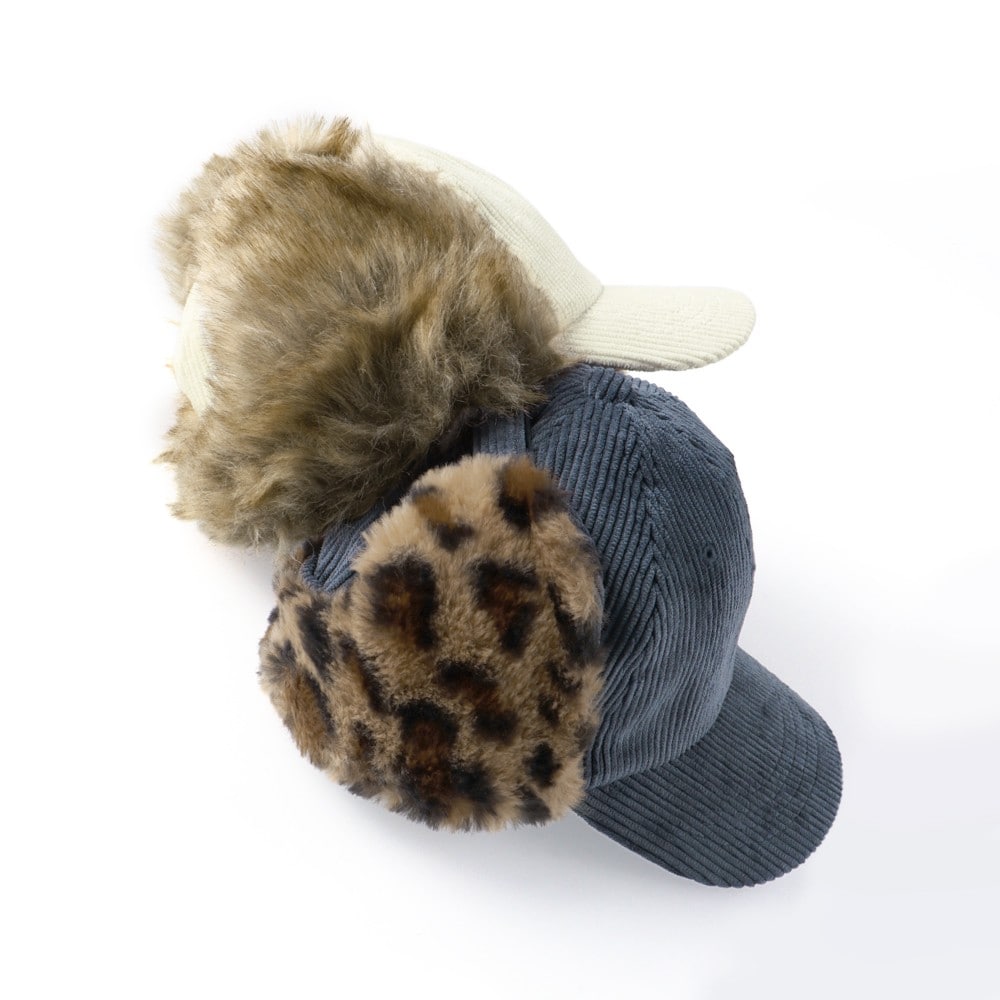 チャコールグレー