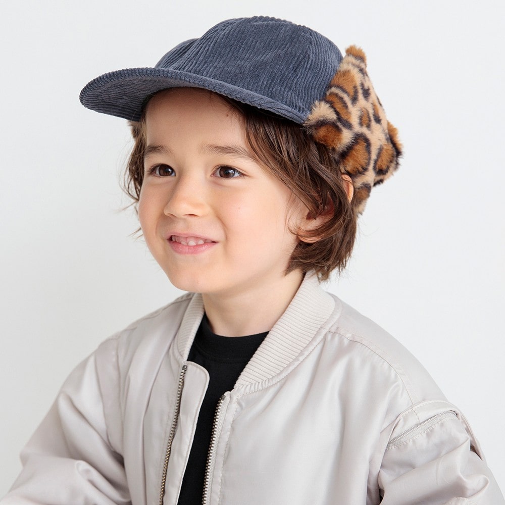 チャコールグレー